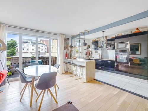 Residence Kloeber a St OUen, beau F3