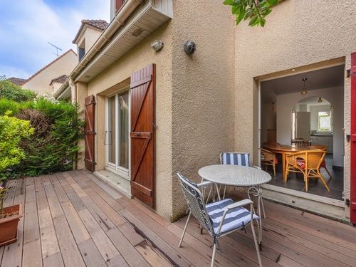 A Villepreux, pavillon de 110m² sur 3 niveaux